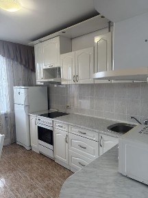 1-кімнатна квартира біля метро Позняки. Григоренка, 38. 5 хвилин до метро.