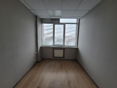 Офис 90 м2, отапливается