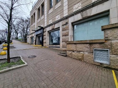 Оренда фасадного приміщення 375 м Ольгинська, 6. Салон магазин клініка
