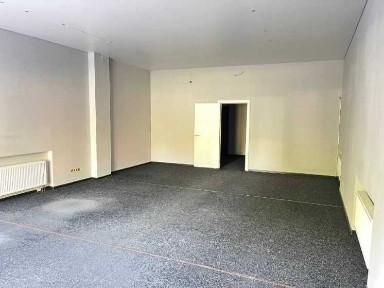 Оренда фасадного приміщення 80,10 кв. м., на вул. Виговського Івана, 13, Подільський район