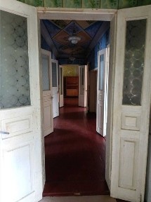 Просторий двоповерховий будинок на земельній ділянці 12 соток