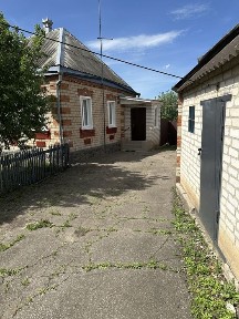 Продається дім 60 м2 селище Вільшани. Підходить під сертифікат єВідновлення. Усі документи на будинок та земельну ділянку готові до швидкої угоди