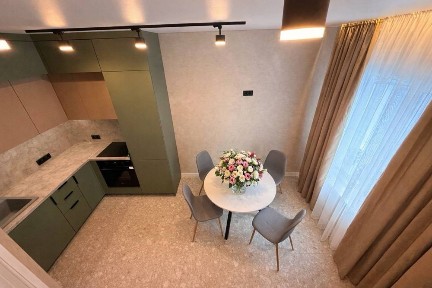 Продаж! Заходь та Живи 35м2+ подвірʼя - 53000$