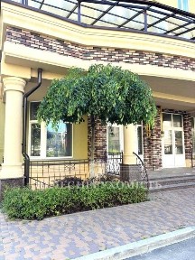 Продаж комерційного приміщення на вул. Академіка Корольова 4, площа 77.6 кв. м • ID 34540475