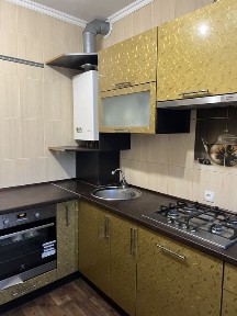 Продаж 3х кімнатної квартири. Старе місто.