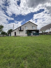 Продаж затишного будинку в смт Гребінки