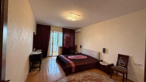 Продам 3-к квартиру з ремонтом, 3/10 пов., на вул. Армійській/парк Перемоги (2-327-555 ОФ)
