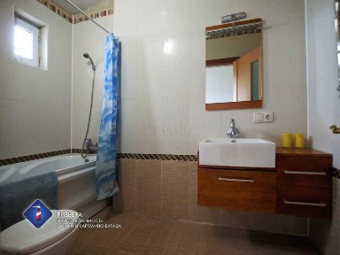 Продам дом в Каролино-Бугазе. Камин, летняя веранда, 3 спальни.