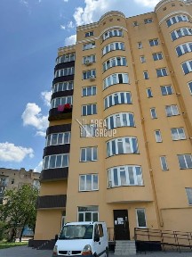 ПРОДАЖ 2-кімнатної квартири в новому будинку на м-ні!