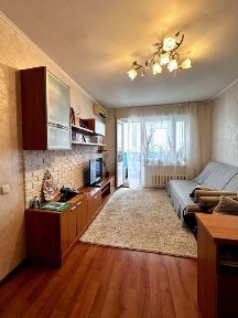 Продам 2кк. Таврический. С мебелью и техникой