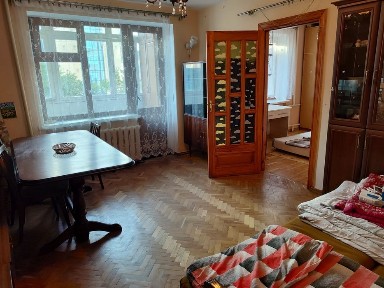 Здається 3к квартира середньо та довгостроково ЦУМ, Соборна, Рівне