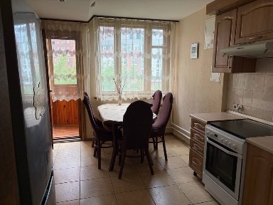 Затишна 3к квартира (86 м²) Драгоманова 22. Власник