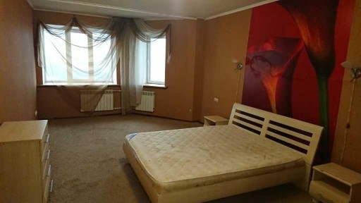 Київська область, Вишневе