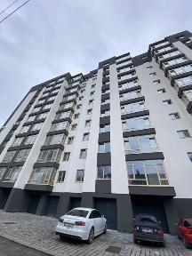 Зданий будинок. Квартира з документами! Центр міста!