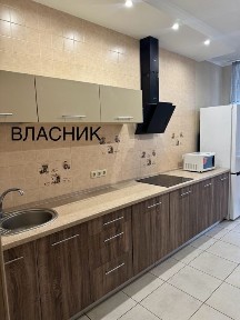 Позняки, Драгоманова 2-А