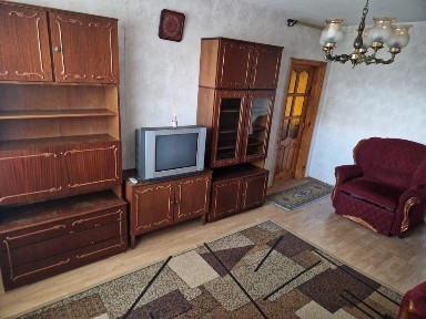Оренда 3-кімнатна Рональда Рейгана, 2А