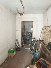 Продам частку в двокімнатній квартирі в районі ринку з АО, район центрального ринку