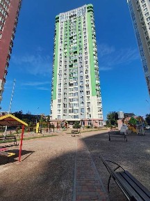 Киев, Каховская ул., 62
