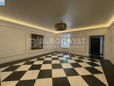 Продаж 2 кымнатна квартира