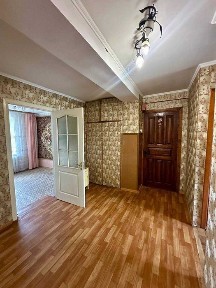 Продаж 3 кімнатної • Чешка • Цегла • Озерне