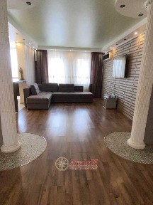 У продажу 3-ри кім 90 кв. м квартира на вул. Сахарова. ЦЕНА 86 000 У. Е