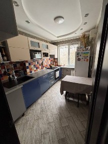 Продам 2 комн квартиру на Таирова