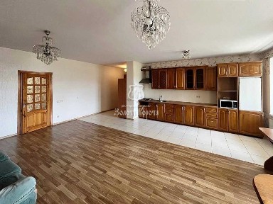 Продажа 2-комнатной квартиры 76.1 м², Академічна, 28
