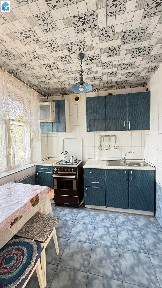 Пропонується на продаж 3-кімнатна квартира в районі Косіора.
