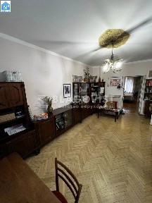 Продаж 2 кімнатна сталінка