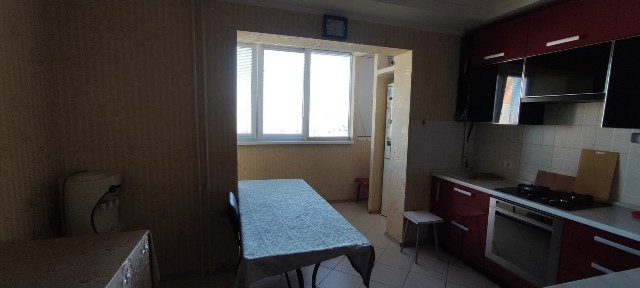 Київ, Ярослава Гашека бул., 7А