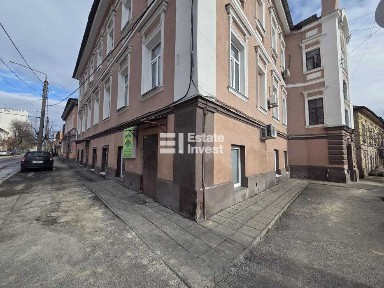 Продам приміщення в тихому центрі міста, пров. Лопатинський, 15.