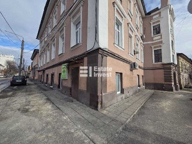 Продам приміщення в тихому центрі міста, пров. Лопатинський, 15.