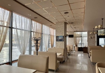 Продам помещение 400 м2 метро. Бот Сад под кафе ресторан мед центр