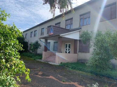 Продається масштабний комерційний об'єкт в м. Хуст
