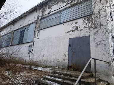 Продаж складської будівлі 1047 кв. м, (земля 1,73 га) вул. Журналістів