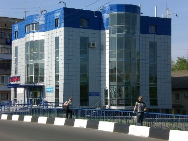 Оренда фасадного приміщення 184 м² + склад 135 м² з вантажним ліфтом, Центр Переяслава, 100 кВт