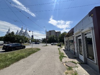 Оренда приміщення на перехресті вулиць Широка та Суботівська. Центр Левандівки.