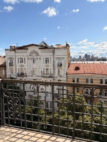 Оренда квартири біля Ботанічного саду, м. «Університет», Київ, Тарасівська 6а