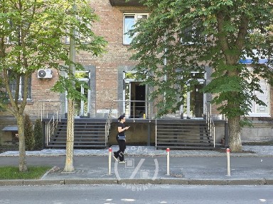 Фасадне приміщення 50,1 вул. Іоанна Павла ІІ, д 16, поруч із Taryan Towers
