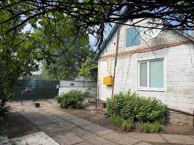 Житловий будинок з господарством сел. Андріївка