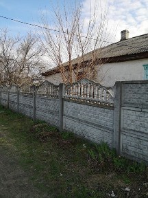 Продам частину будинку з окремим подвірʼям КРЮКІВ