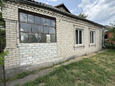 Продам будинок під ремонт