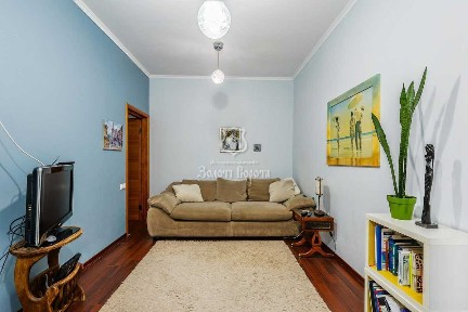 Продажа 3-комнатной квартиры 82.2 м², Искровская ул., 3