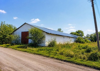 Продаж склалського / виробничого приміщення 15 хв від Чернівців