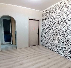Продаж 3х-кімнатної квартири, 70 кв. м, Крошня