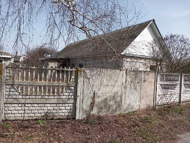 Будинок зі зручностями у селі
