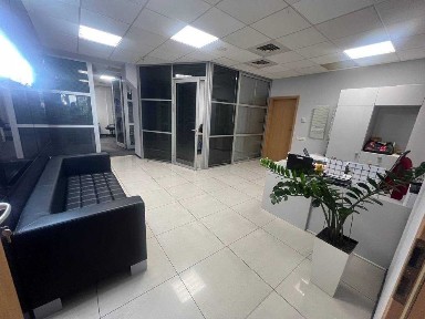 Оренда офісу з новим сучасним ремонтом в БЦ
