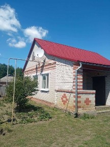 Продається добротний будинок у Новосанжарському районі