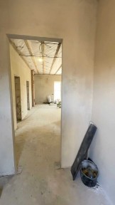 Будинок в котеджному містечку з частковим ремонтом з газом та каміном