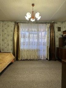 Продам простору 3-кімнатну квартиру в Розсошенцях